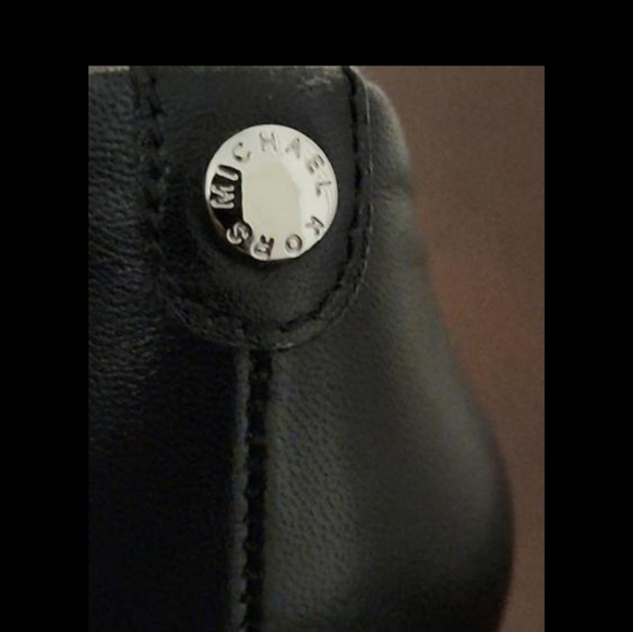 MK Black Shoe - Picture 5 of 6